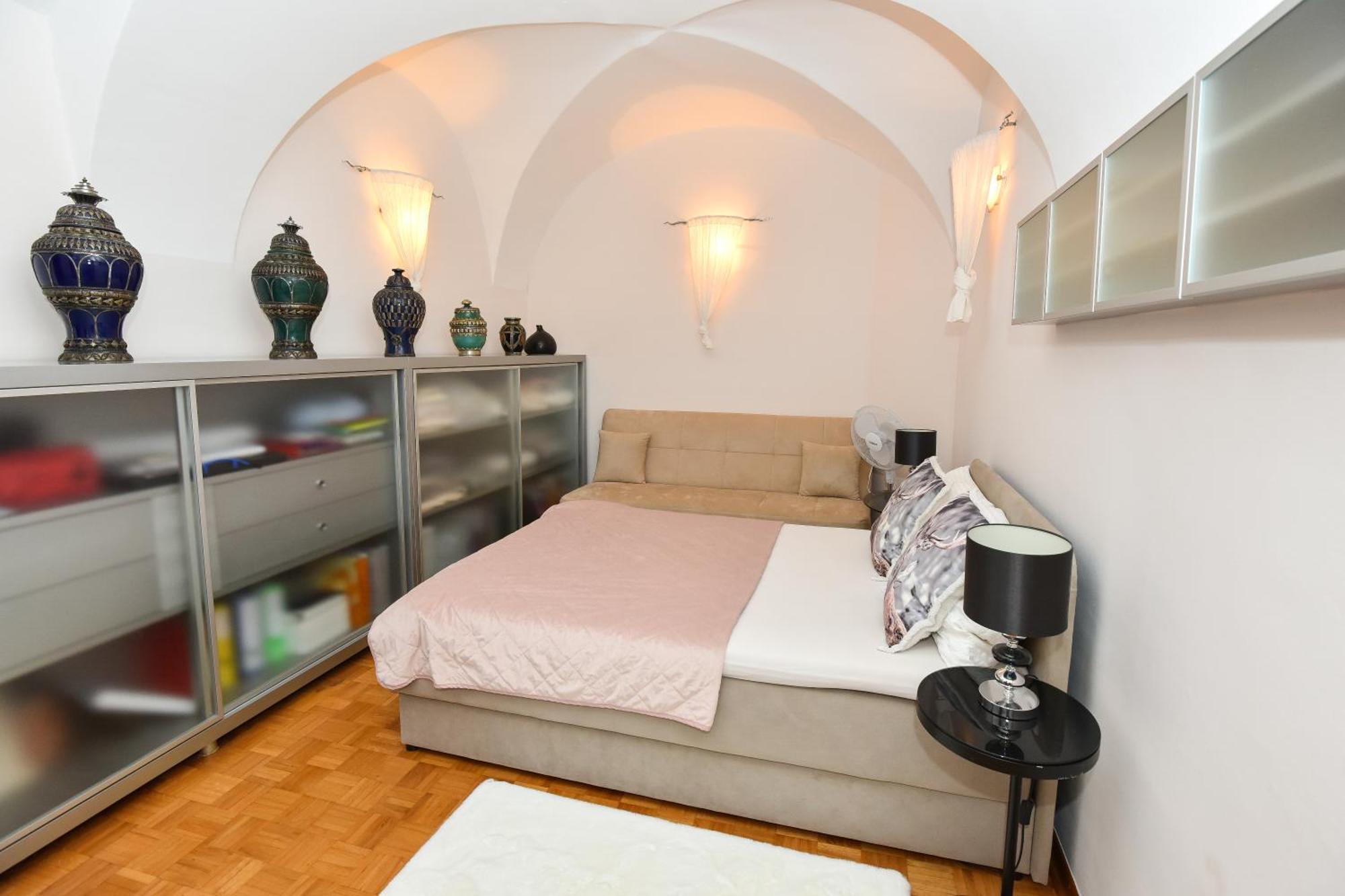 Neoclassical Luxury Apartment Ljubljana Bagian luar foto
