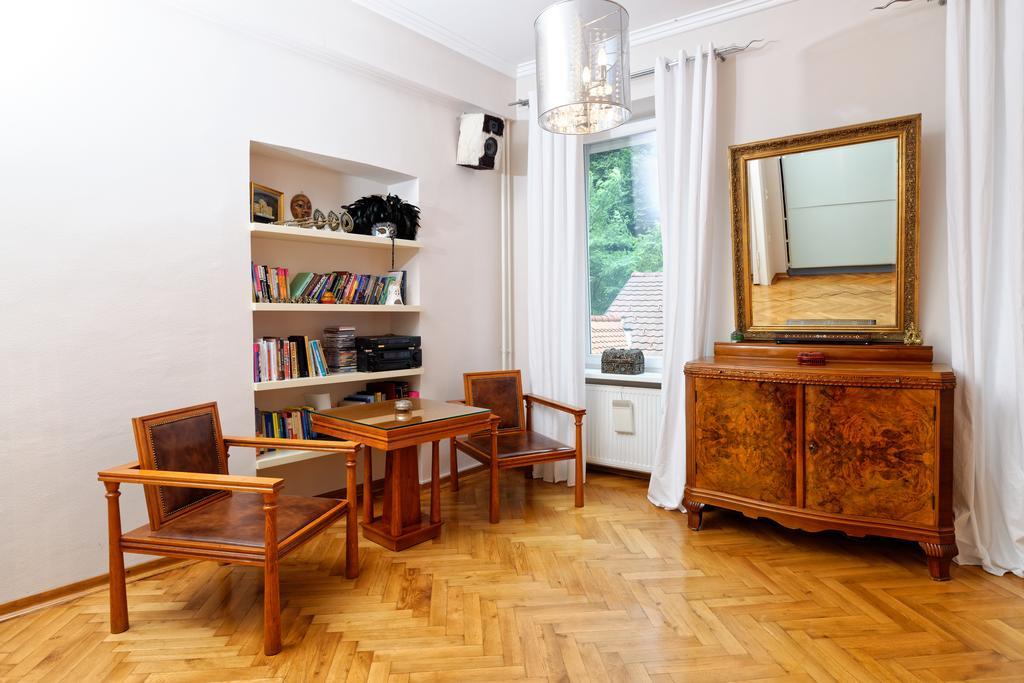 Neoclassical Luxury Apartment Ljubljana Bagian luar foto