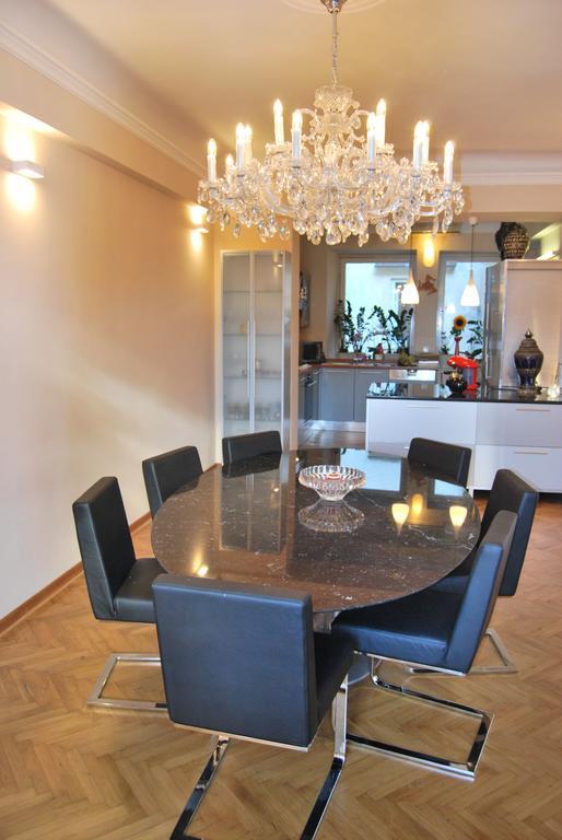 Neoclassical Luxury Apartment Ljubljana Bagian luar foto